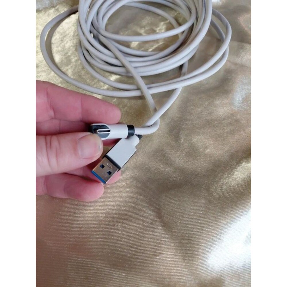 Meta Quest Link Cable - Picture 2 of 3